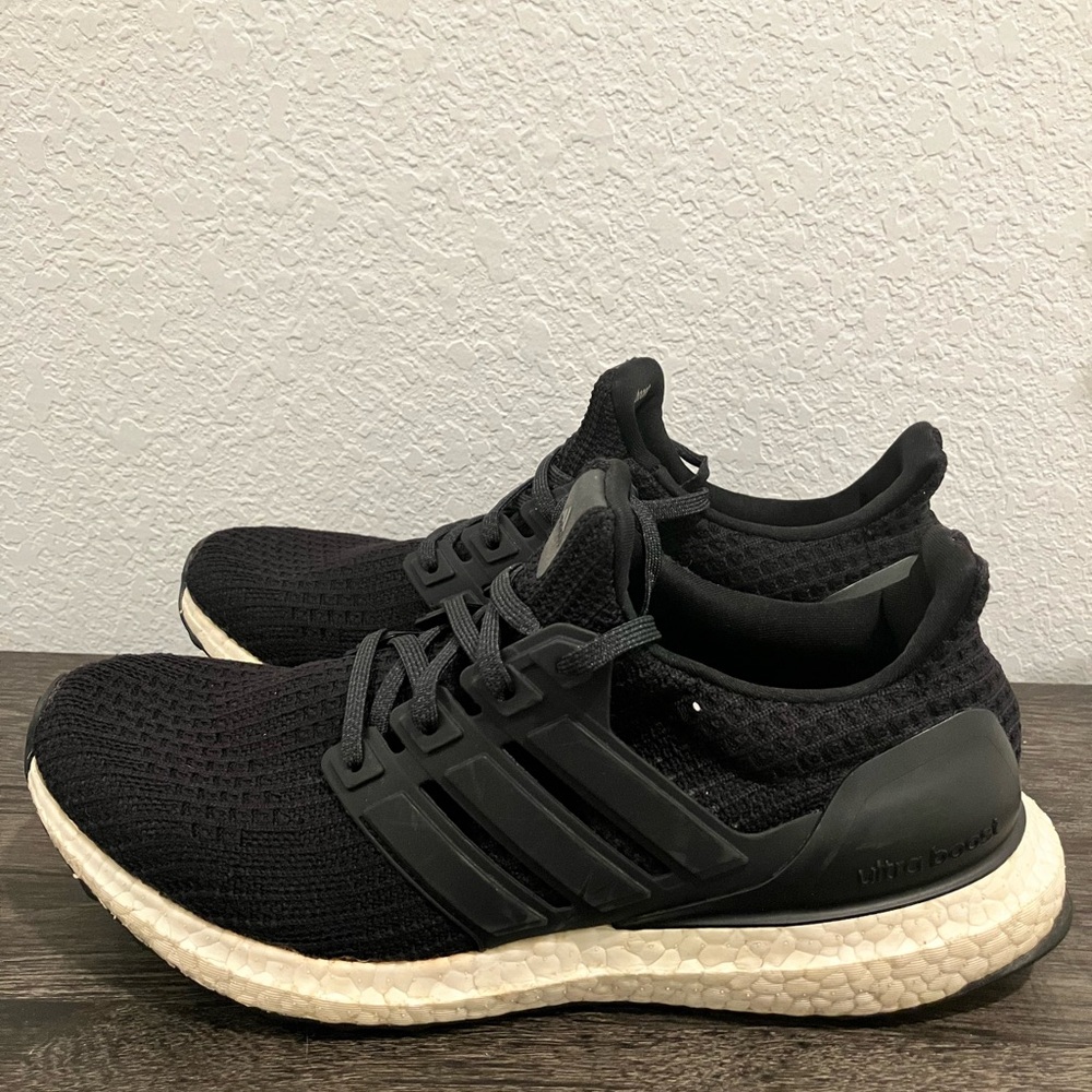 Adidas Men's UltraBoost Size 8.5 Core Black